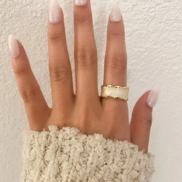 925 Sterling Silver Gold Ring Wavy Modern Ring Geometric Ring Band - Picture 4 of 8